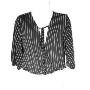 My Emblem Contemporary Pinstriped Top Black White